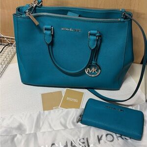 Michael Kors Blue Tote with Saffiano Leather and Silver‎ Hardware